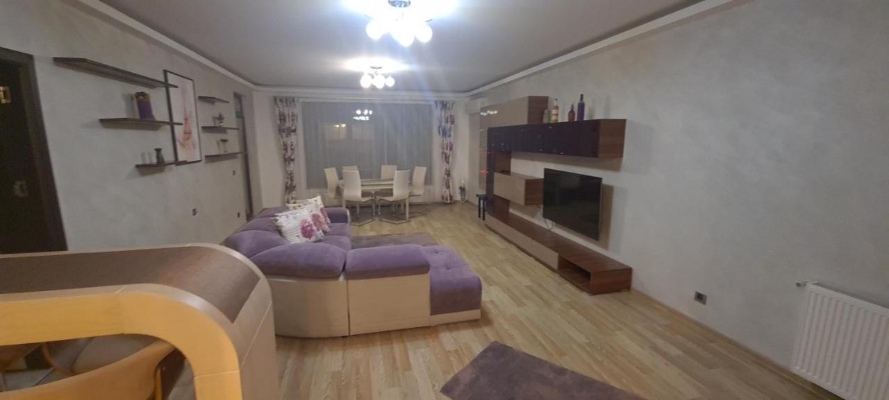 Premium Apartment Isaran Braşov Extérieur photo